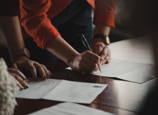 Thủ tục giải quyết tranh chấp hợp đồng lao động tại tòa