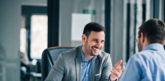 Chi phí thuê luật sư đại diện tranh tụng/ bào chữa